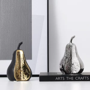 BLACK PEAR ORNAMENT -B