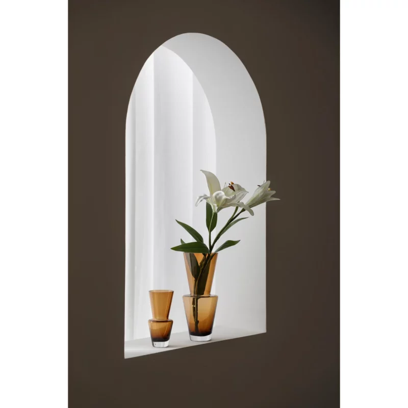 UPSIDE-DOWN CONE VASE A