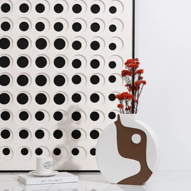 PUZZLE SQUARE VASE B