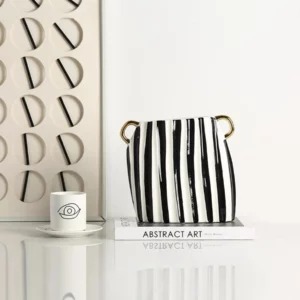 GOLDEN EAR VERTICAL LINE