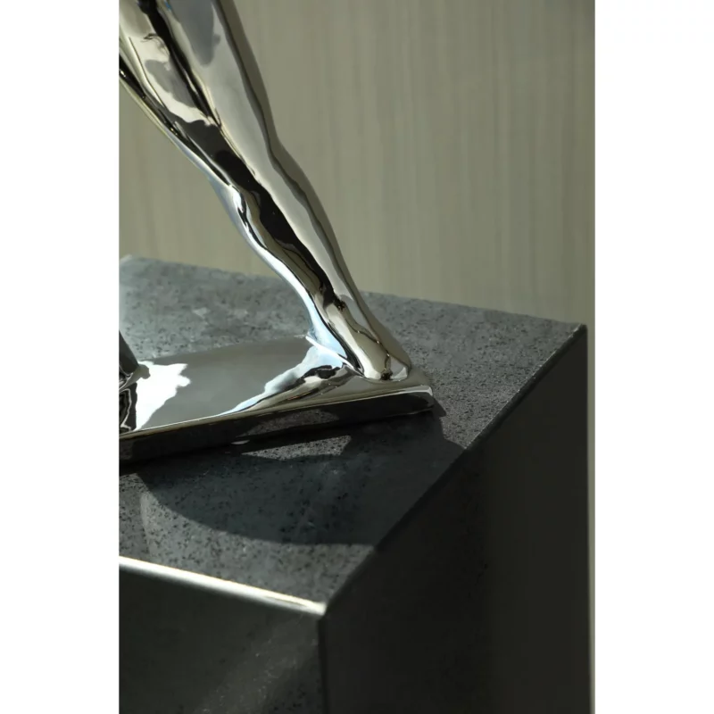 CONFIDENT WOMEN ORNAMENT