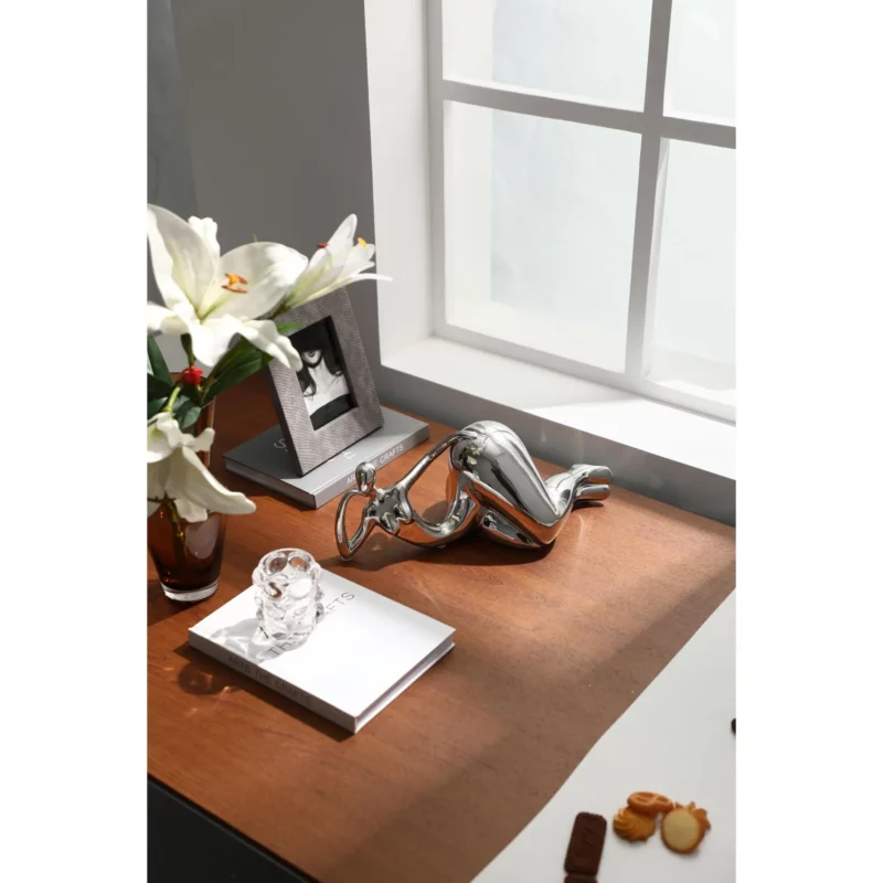 ELEGANT WOMEN ORNAMENT