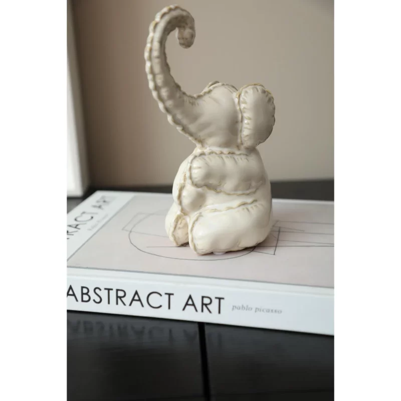 FUNNY LITTLE ELEPHANT B