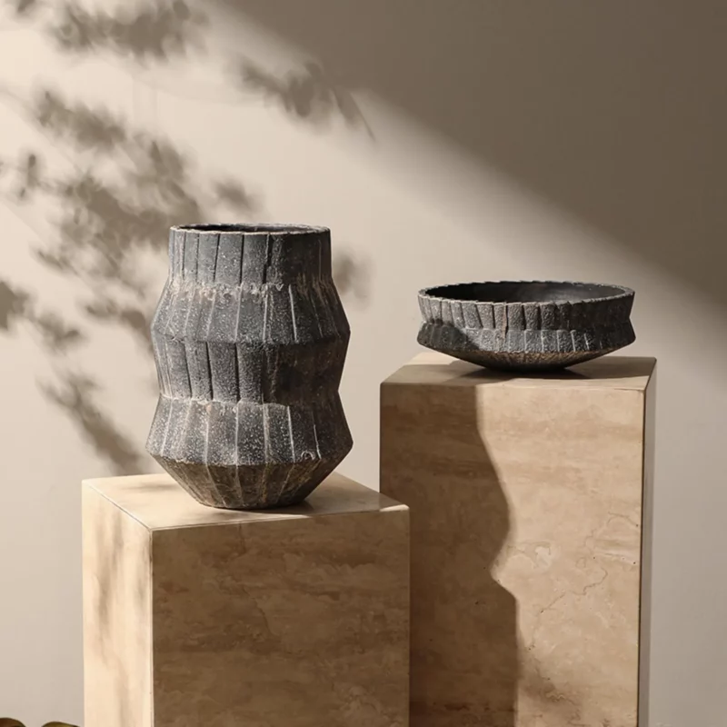 WATER CHESTNUT VASE A