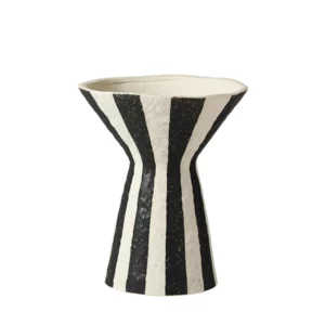 BLACK LINE VASE A