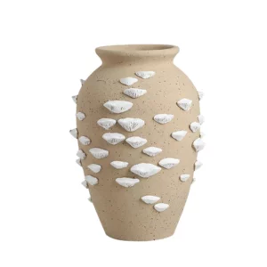SHELL VASE A