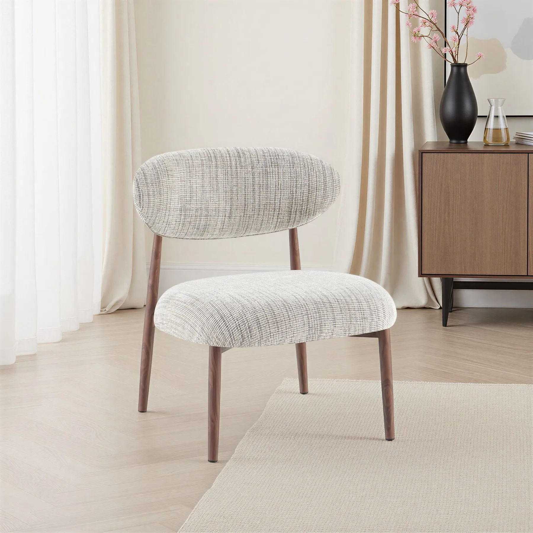 BALANZ Armchair