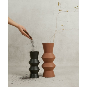Forma Vase Aluminium Black
