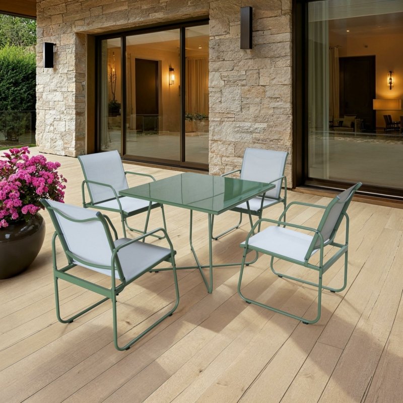 Nabors Outdoor Dining