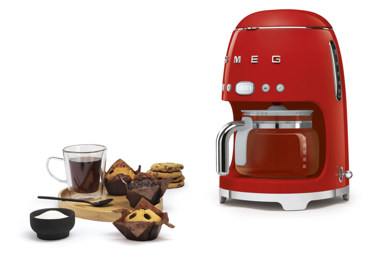 Smeg DCF02 Red Coffee Machine