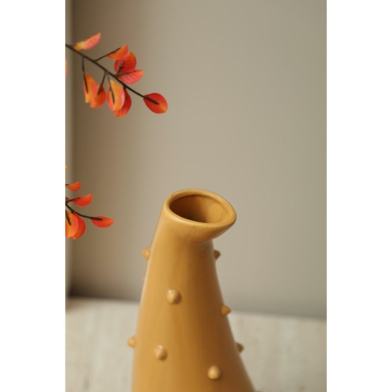 Thorn Bucket Vase